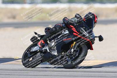 media/Oct-13-2025-Moto Forza (Mon) [[a66d839500]]/3-B Group/Session 3 (Turn 16)/